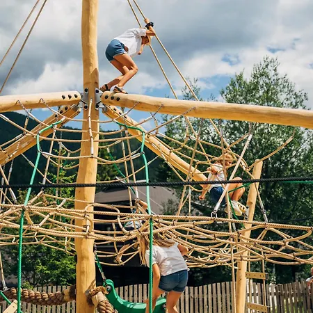 Slow Travel Kirchleitn Aparthotel