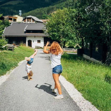 Slow Travel Kirchleitn - Unterkirchleitn Apartahotel Bad Kleinkirchheim