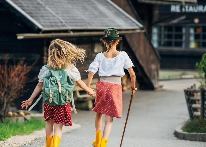 Slow Travel Kirchleitn Aparthotel Bad Kleinkirchheim